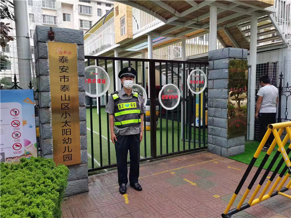 物業(yè)保安，是業(yè)主的一道防線(xiàn)